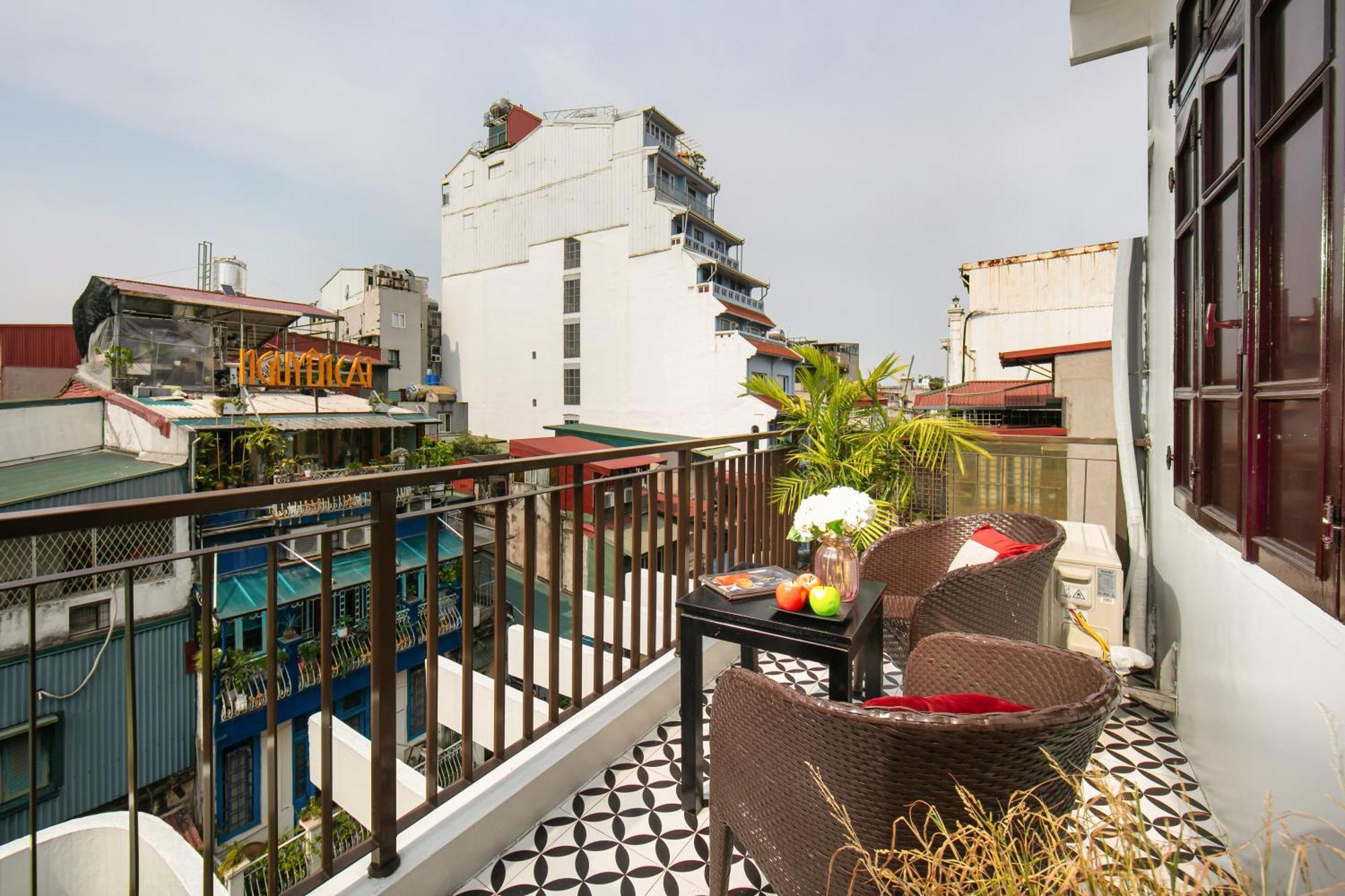 La Renta Premier Hotel & Spa Hanoi Exterior photo