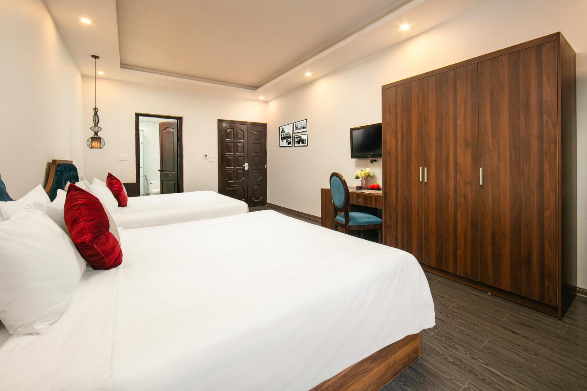 La Renta Premier Hotel & Spa Hanoi Exterior photo